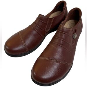 Clark’s Comfort Shoes Closed Toe